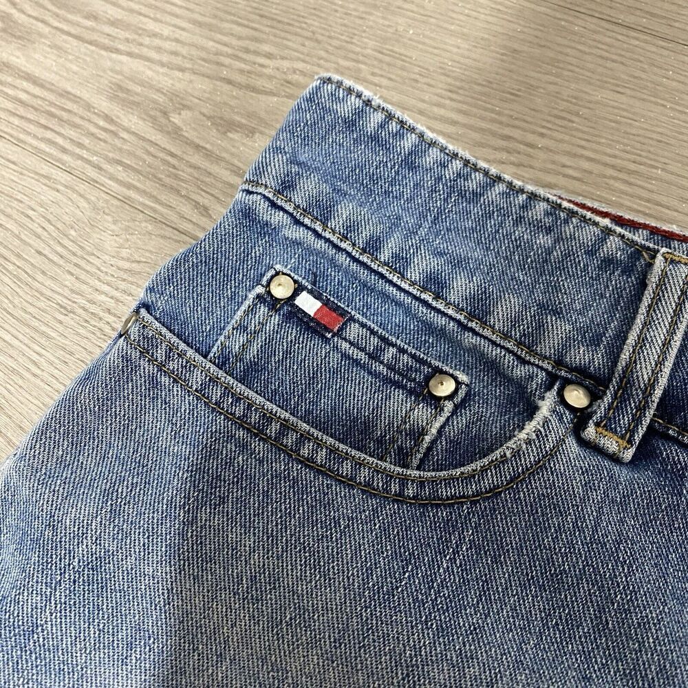 Vintage Tommy Hilfiger Denim Jean Shorts Size 3 100% Cotton Women’s 33” Waist - Picture 3 of 7